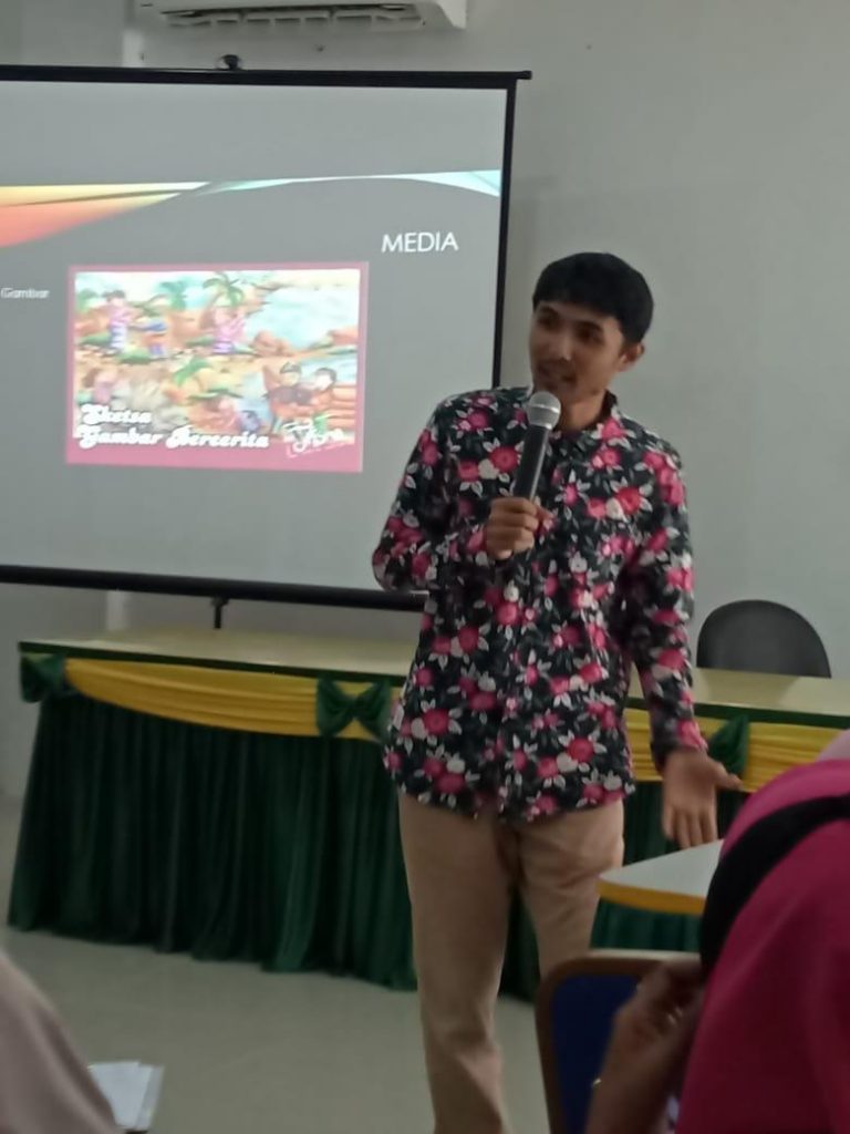 sosialisasi seni